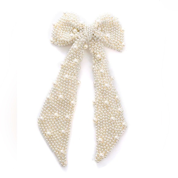 Sincerly Jules Accessories - NWT ⚜️🤍⚜️ Sincerely Jules Faux Pearl Beaded Bow Hair Clip Barrette